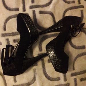 **DONATED**NN, High Heels, 6
